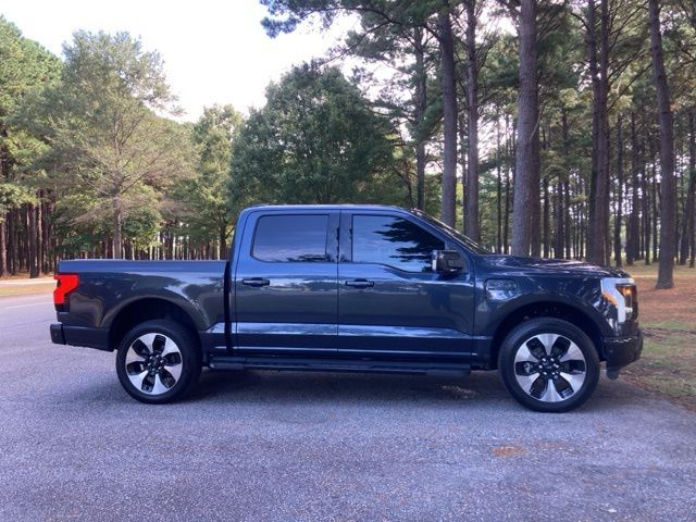 2022 Ford F-150 Lightning Platinum