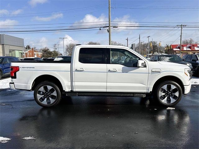 2022 Ford F-150 Lightning Platinum