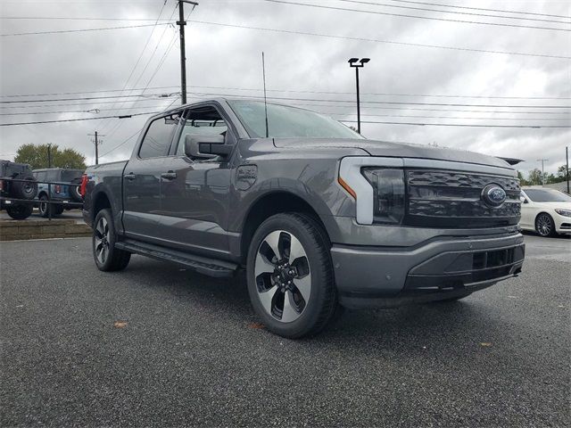 2022 Ford F-150 Lightning Platinum