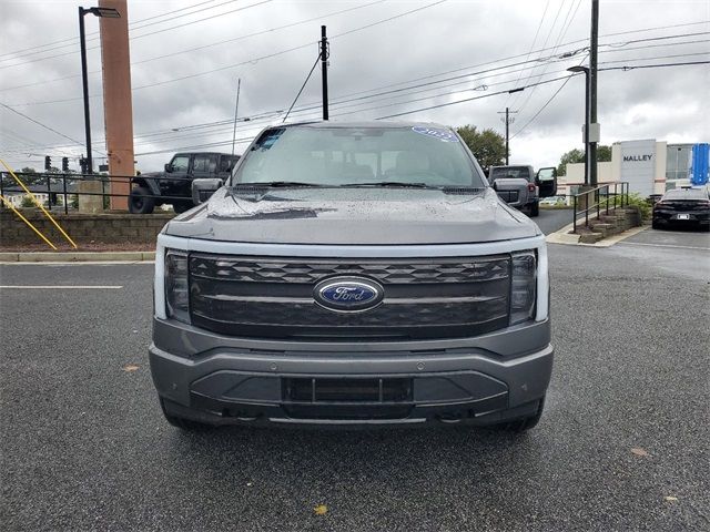 2022 Ford F-150 Lightning Platinum