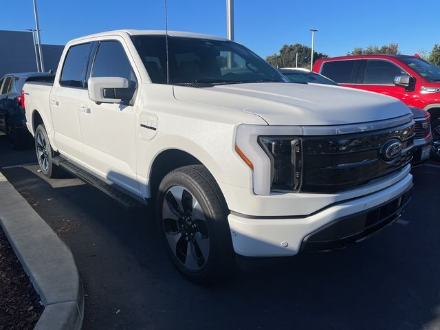 2022 Ford F-150 Lightning Platinum