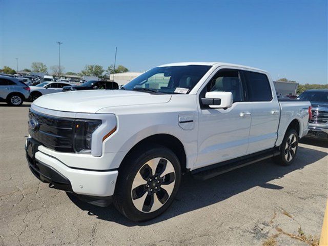 2022 Ford F-150 Lightning Platinum