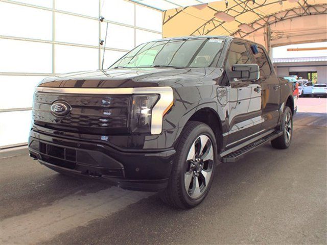 2022 Ford F-150 Lightning Platinum