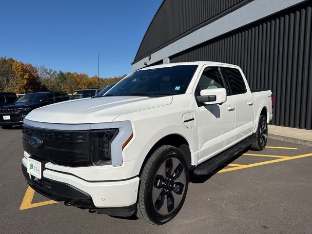 2022 Ford F-150 Lightning Platinum