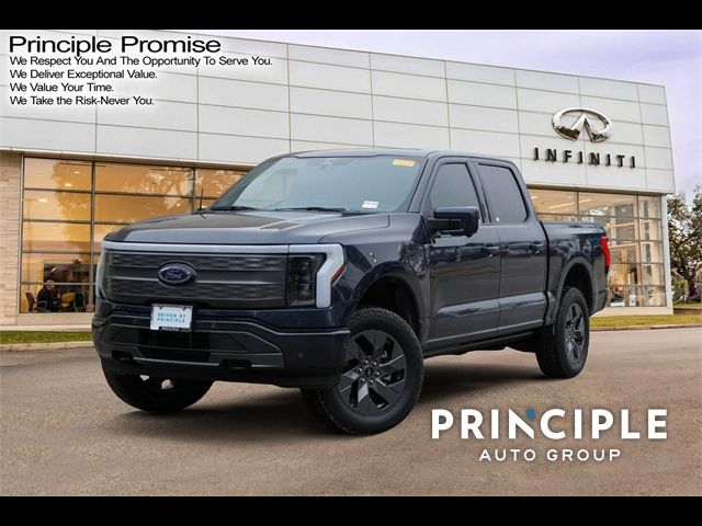 2022 Ford F-150 Lightning LARIAT