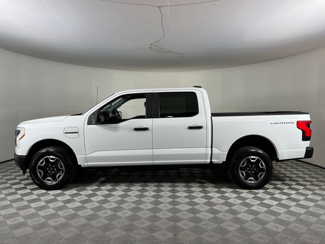 2022 Ford F-150 Lightning Pro