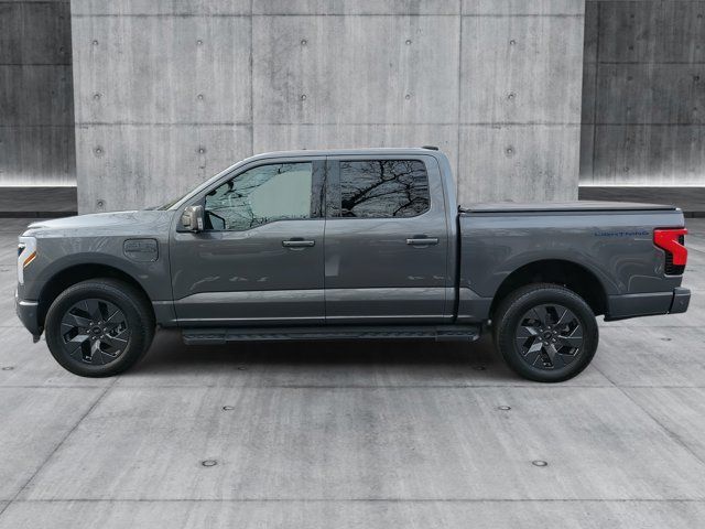 2022 Ford F-150 Lightning LARIAT