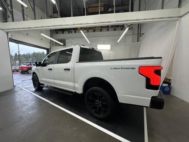 2022 Ford F-150 Lightning Pro