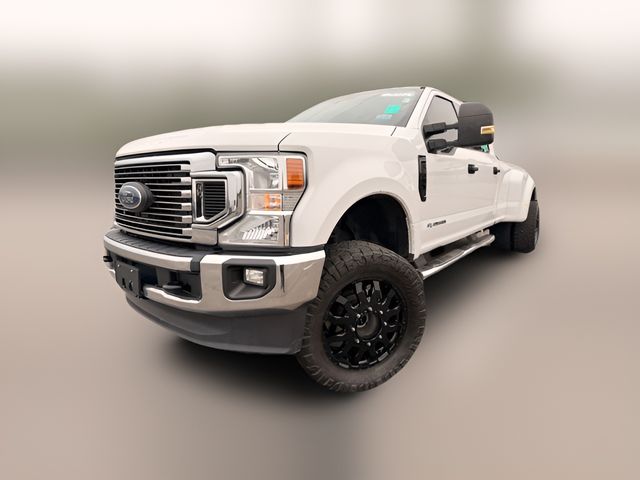 2022 Ford F-350 Lariat