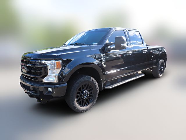 2022 Ford F-350 XLT