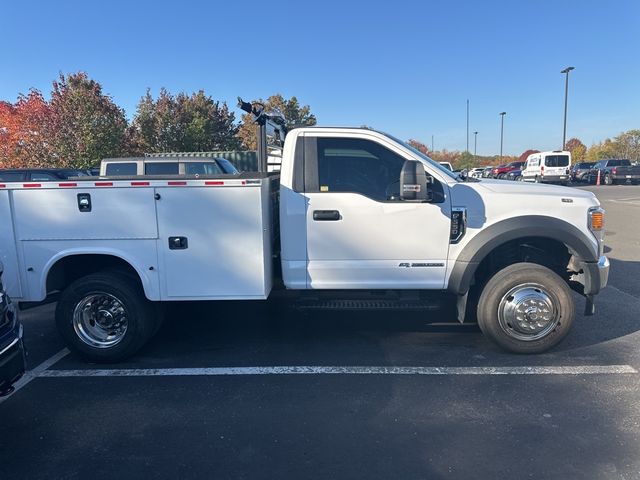 2022 Ford F-550 