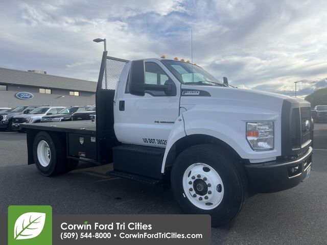 2022 Ford F-650 Base