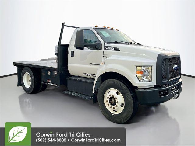 2022 Ford F-650 Base