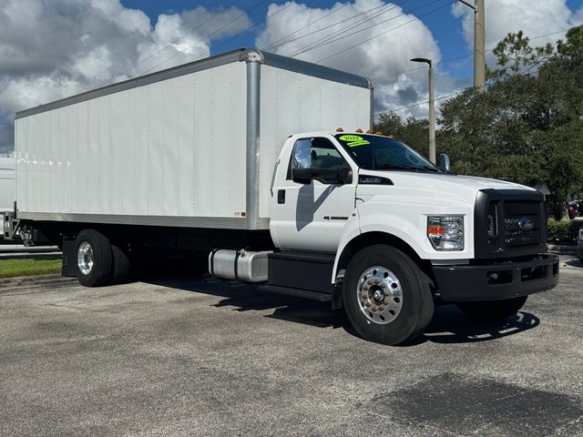 2022 Ford F-650 Base