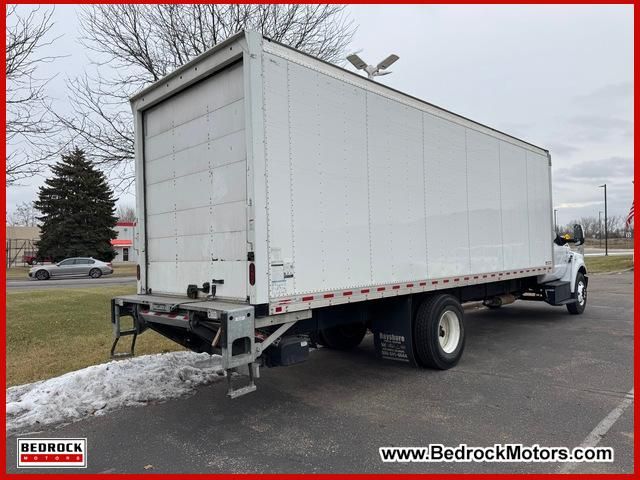 2022 Ford F-650 Base