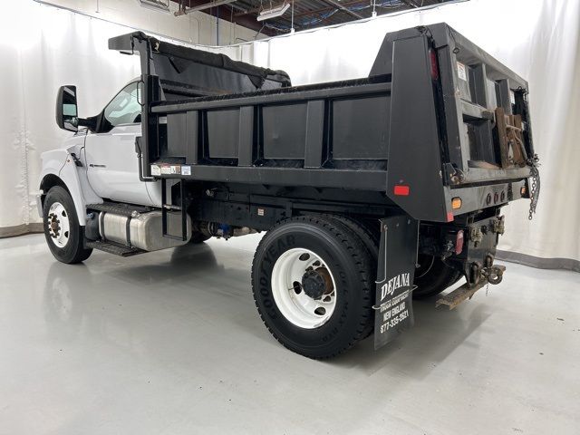 2022 Ford F-750 Base