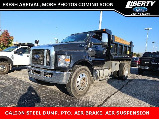 2022 Ford F-750 Base