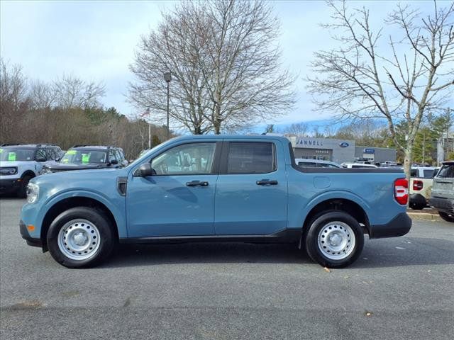 2022 Ford Maverick XL