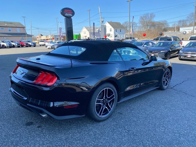 2022 Ford Mustang EcoBoost