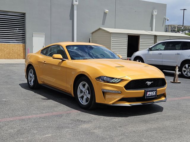 2022 Ford Mustang EcoBoost