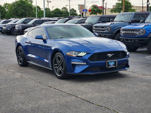 2022 Ford Mustang EcoBoost