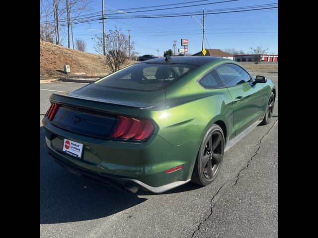 2022 Ford Mustang EcoBoost