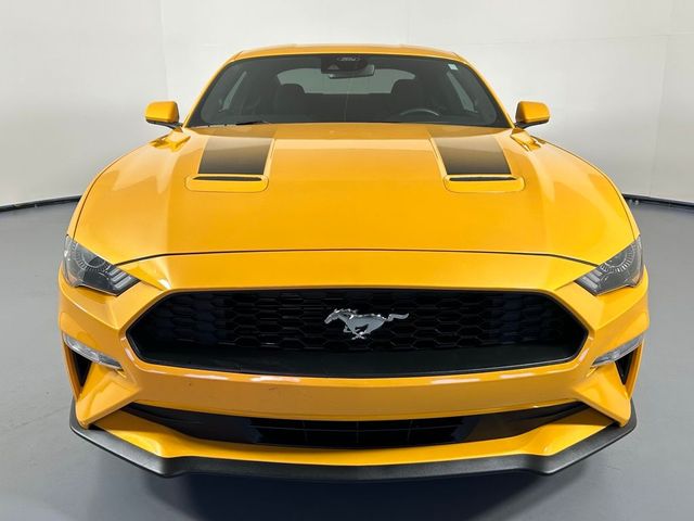 2022 Ford Mustang EcoBoost