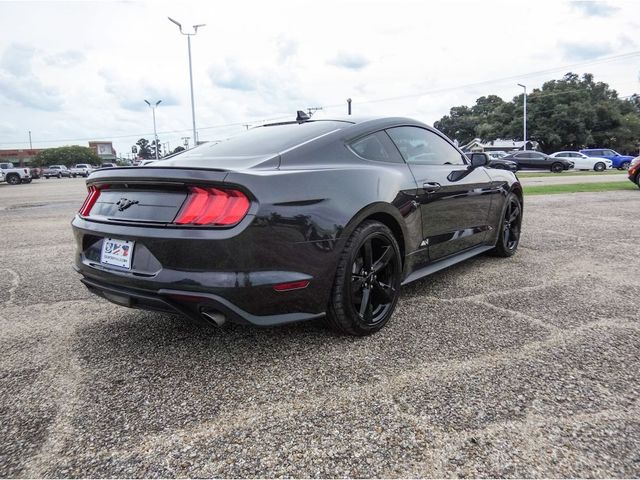 2022 Ford Mustang EcoBoost