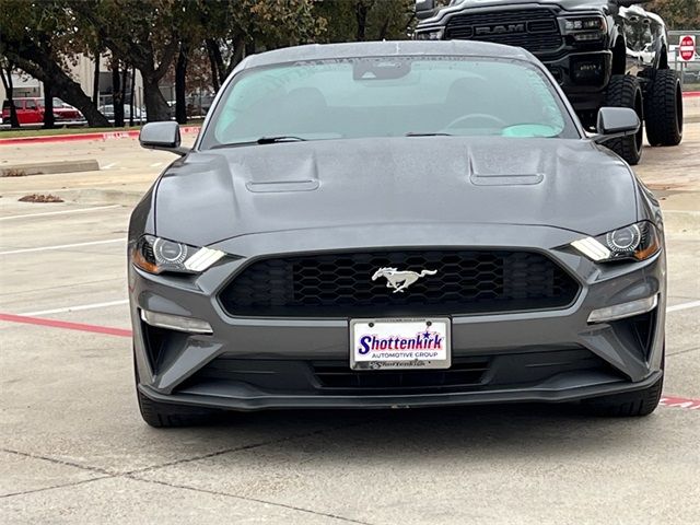 2022 Ford Mustang EcoBoost