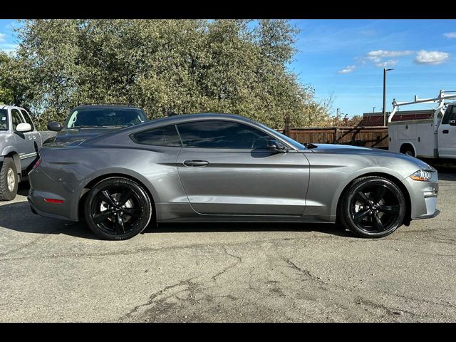 2022 Ford Mustang EcoBoost