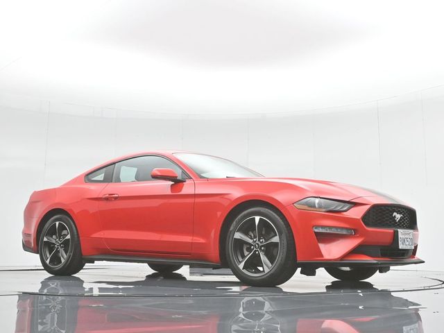 2022 Ford Mustang EcoBoost