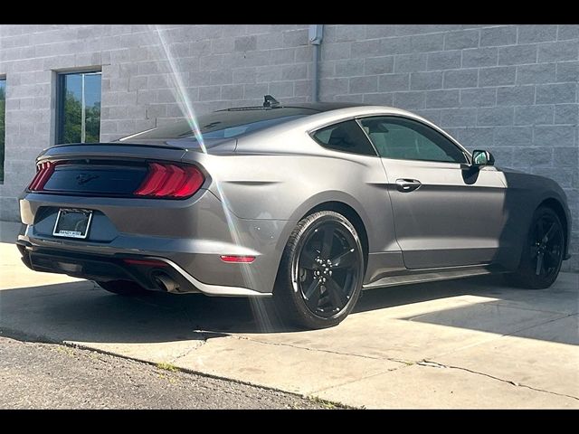 2022 Ford Mustang EcoBoost