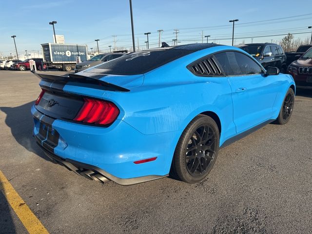 2022 Ford Mustang EcoBoost