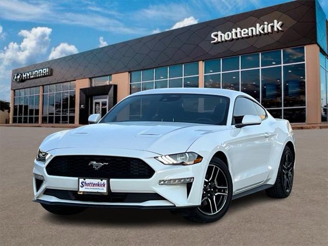 2022 Ford Mustang EcoBoost