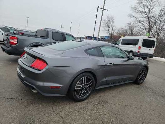 2022 Ford Mustang EcoBoost