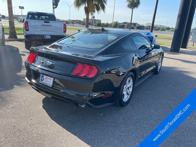 2022 Ford Mustang EcoBoost