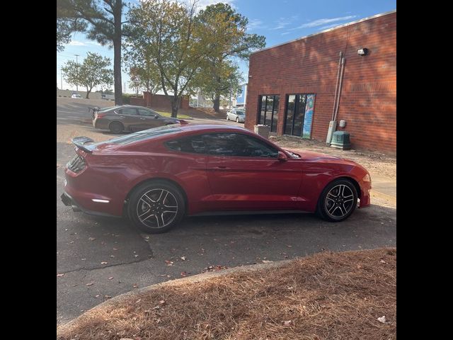 2022 Ford Mustang EcoBoost