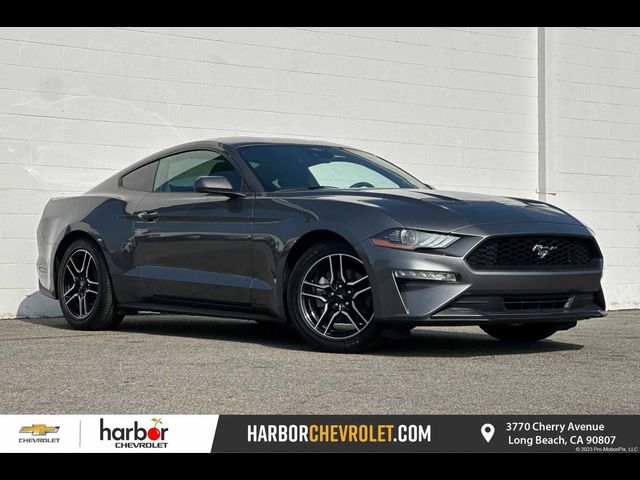 2022 Ford Mustang EcoBoost