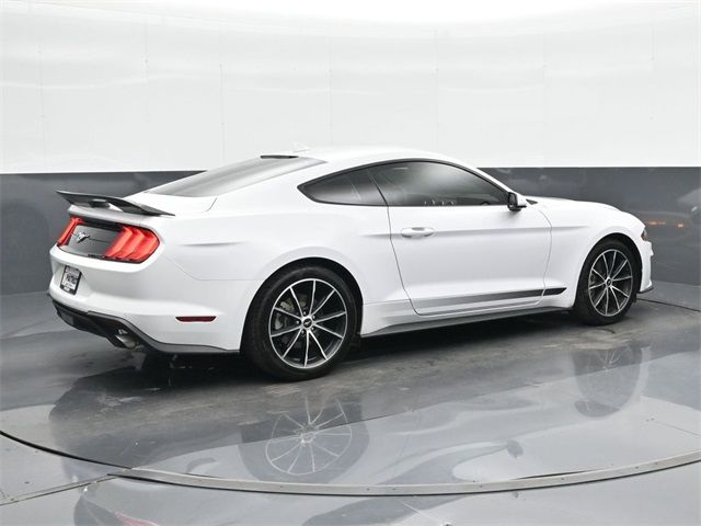 2022 Ford Mustang EcoBoost