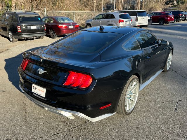 2022 Ford Mustang EcoBoost