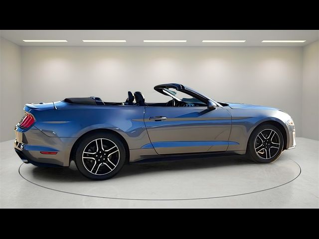 2022 Ford Mustang EcoBoost