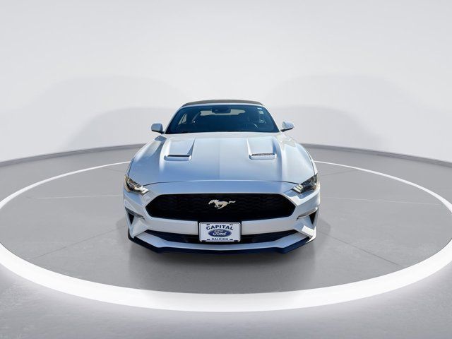 2022 Ford Mustang EcoBoost