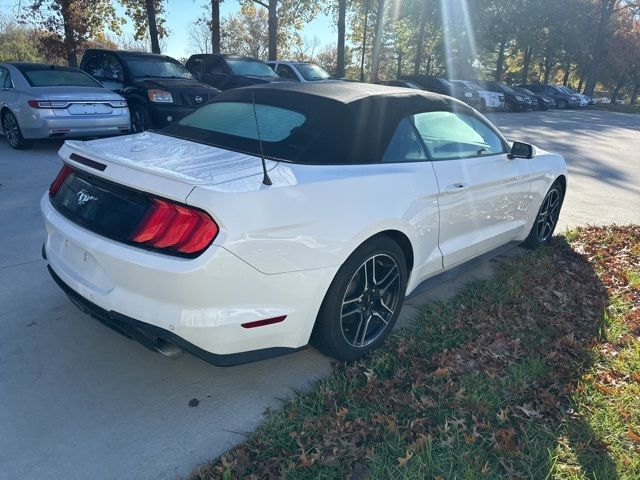 2022 Ford Mustang EcoBoost