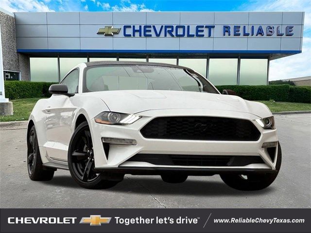 2022 Ford Mustang EcoBoost