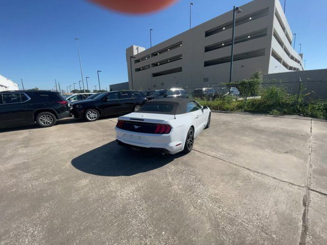 2022 Ford Mustang 