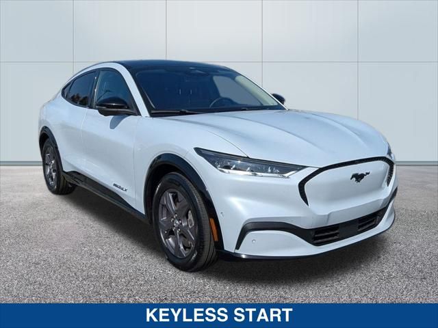 2022 Ford Mustang Mach-E California Route 1