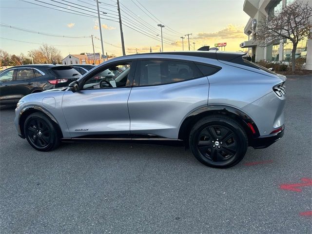 2022 Ford Mustang Mach-E California Route 1