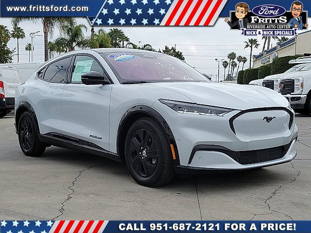 2022 Ford Mustang Mach-E California Route 1