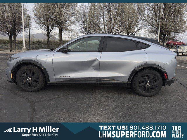 2022 Ford Mustang Mach-E California Route 1