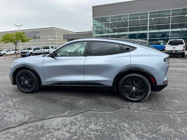 2022 Ford Mustang Mach-E California Route 1